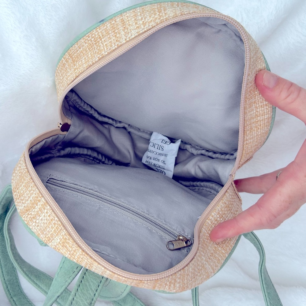 Adorable round palm tree smiley mini backpack, in jade & tan π΄π - Picture 6 of 7